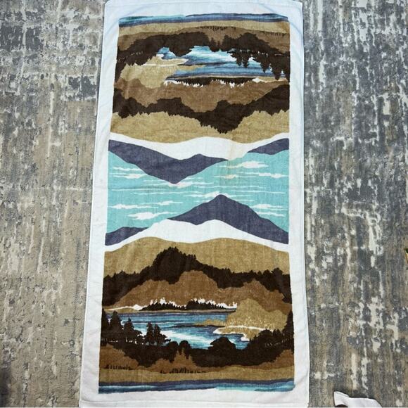 Vintage 70s Burlington House Mountain Scene Plush Bath Towel & Washcloth Set - Picture 9 of 9